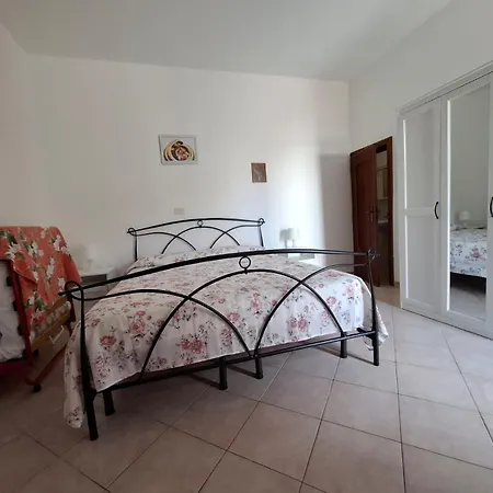 Piccola Dimora Con Splendida Vista Mare بيت للعطل
